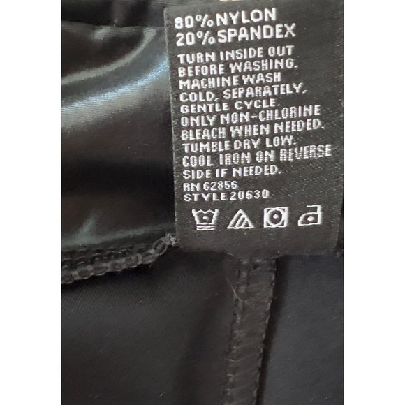 HUE Faux Leather Leggings Black Size Small Stretch Pull On Skinny Pants - Picture 5 of 5